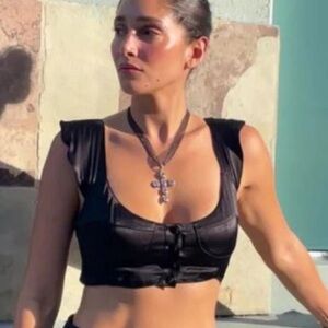 (Cream colored) Vanessa Mooney Button Up Crop Top NWT XS